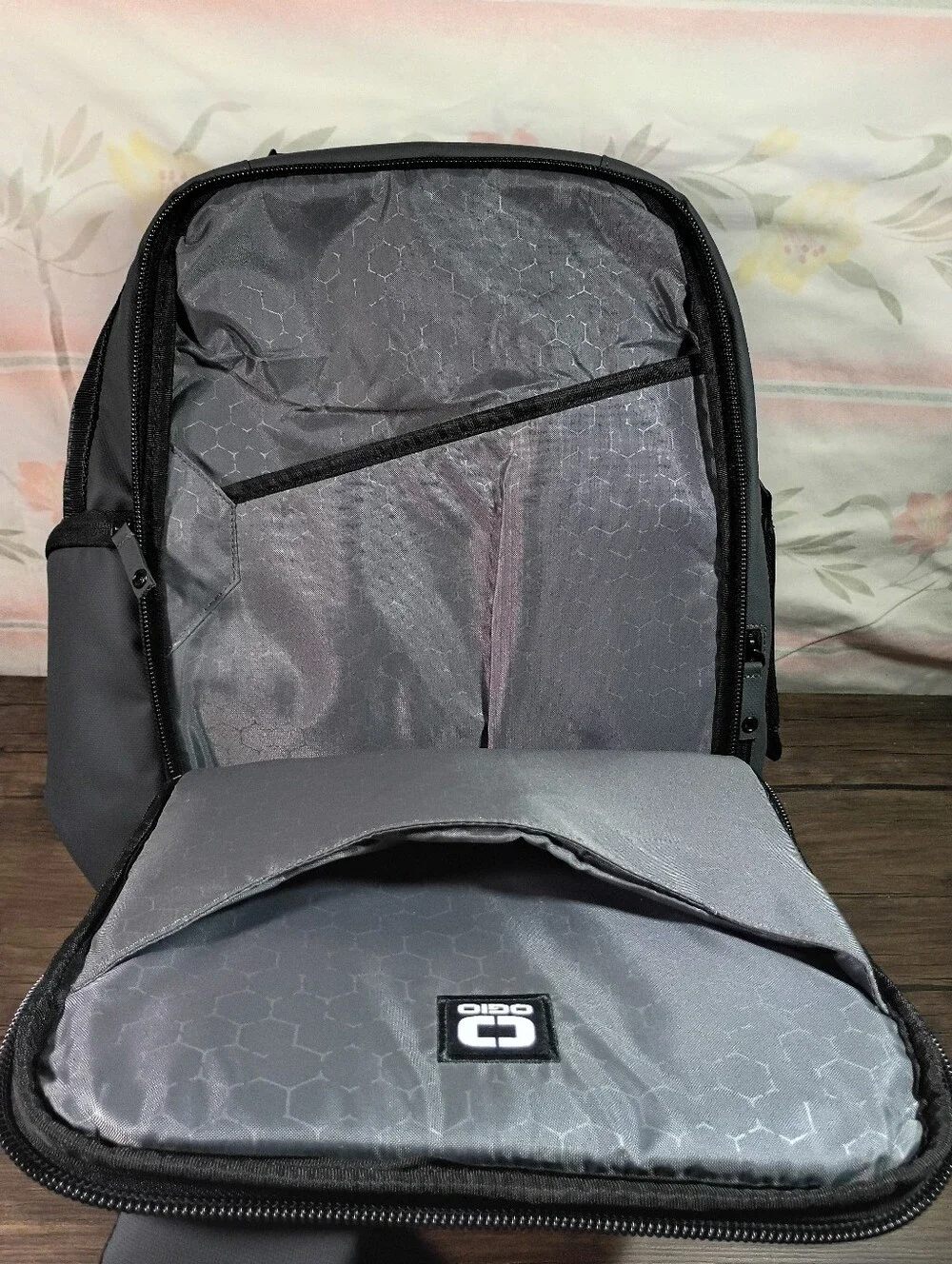 OGIO commuter xl